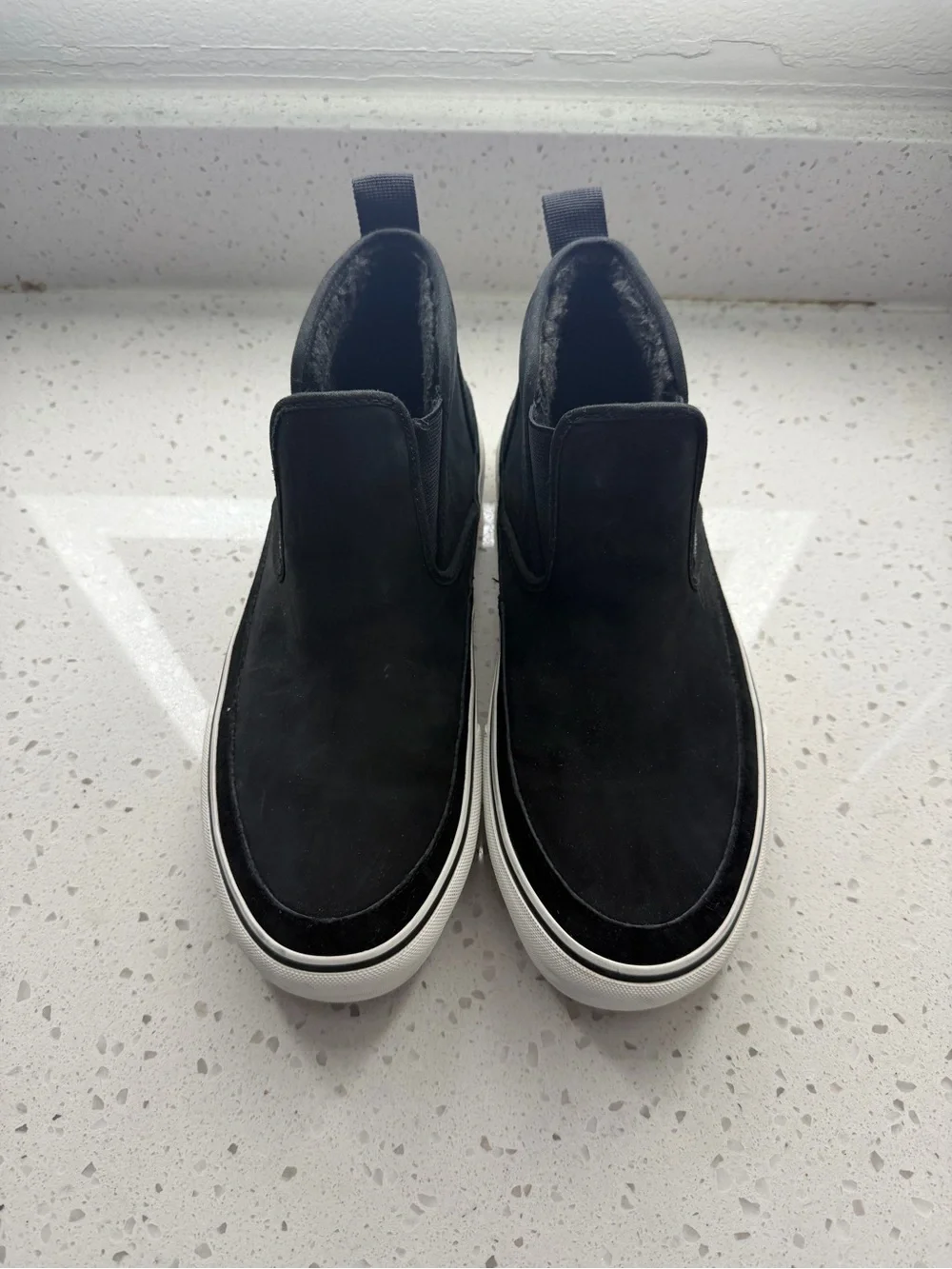 NEW Vans Black Suede High-Top Slip-Ons – Men’s Size 10 (Box Included)
